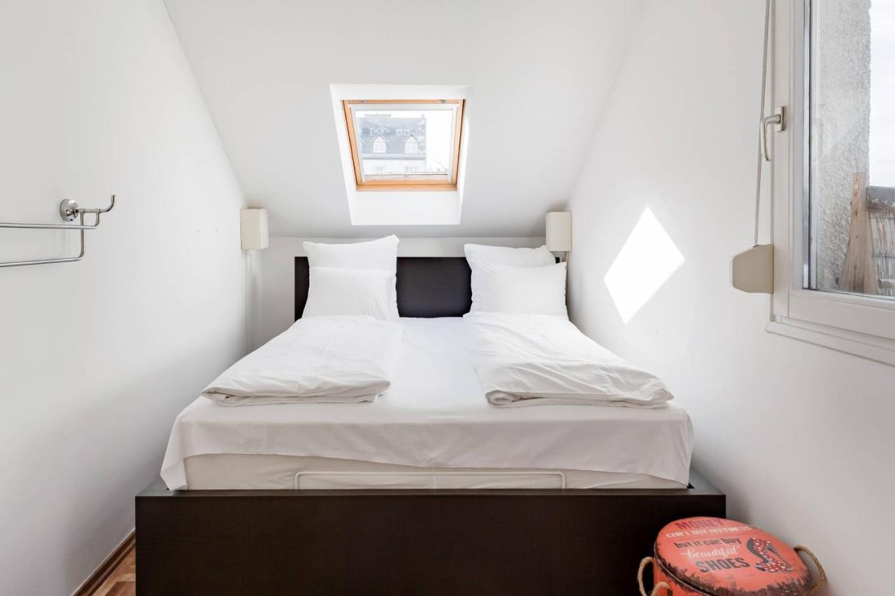 Relax Into Loft Living At A Light-Filled City Escape บูดาเปสต์ ภายนอก รูปภาพ