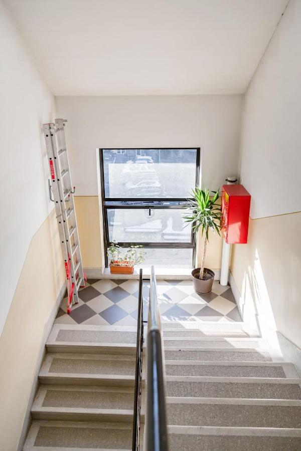 Relax Into Loft Living At A Light-Filled City Escape บูดาเปสต์ ภายนอก รูปภาพ